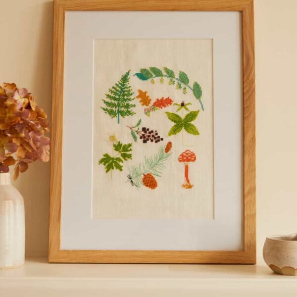 Mindful Making Korsstygn Skogbotten Broderikit