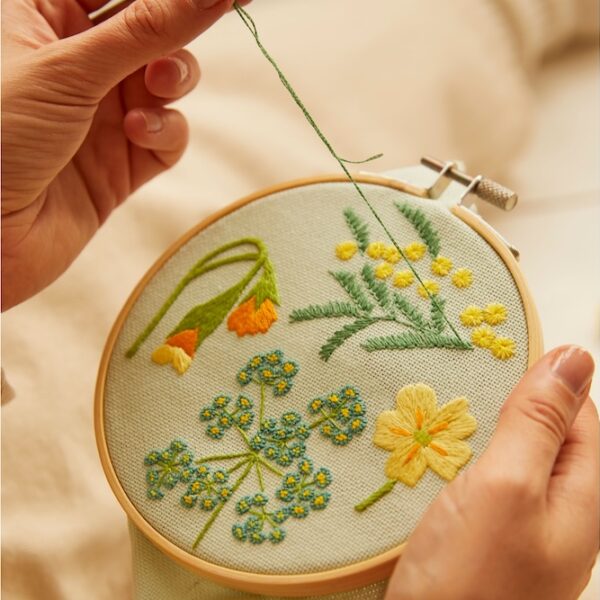 DMC Mindful Making Gul Blomma Broderikit